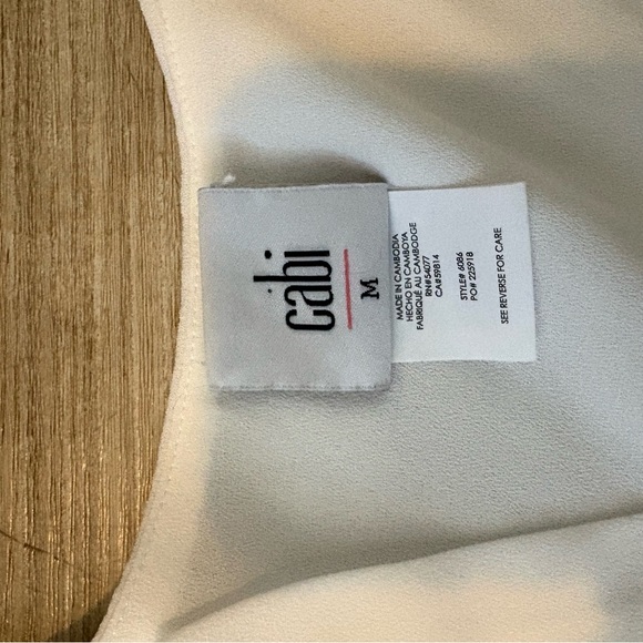Cabi White Sleeveless and Short Sleeve Blouses set cute workwear medium - Picture 6 of 7